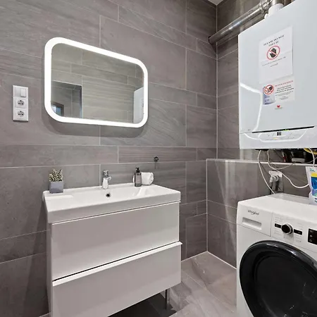 شقة Bright Scandinavian Flat Bathtub N Danube Steps بودابست